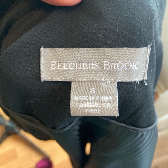 Simple black blazer with stitch detail - Picture 6 of 6